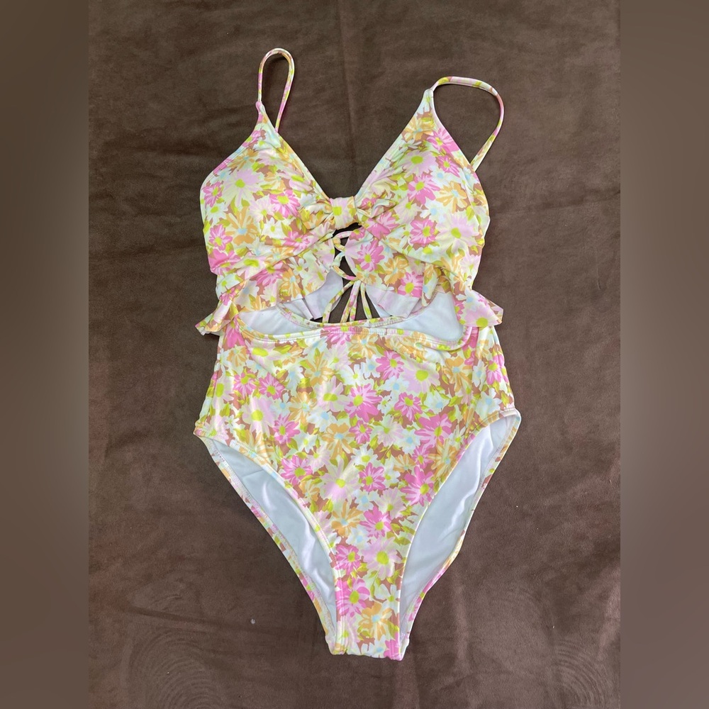 NWT Hurley Floral Ruffle Cutout One-Piece Swimsuit
